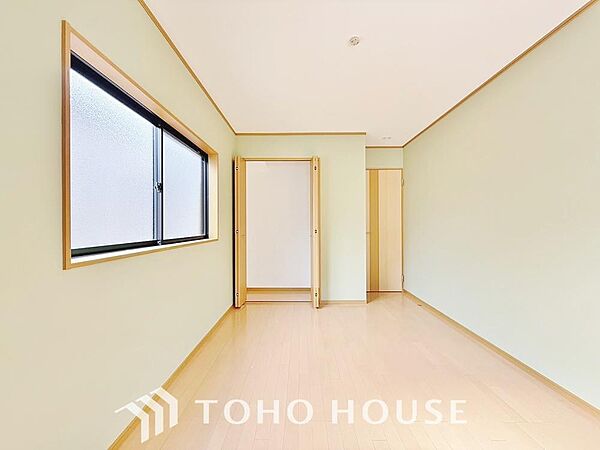 これからの新しいお部屋。ここにはどんな家具を置こう?自分好みのインテリアを考える時間も楽しいですね。