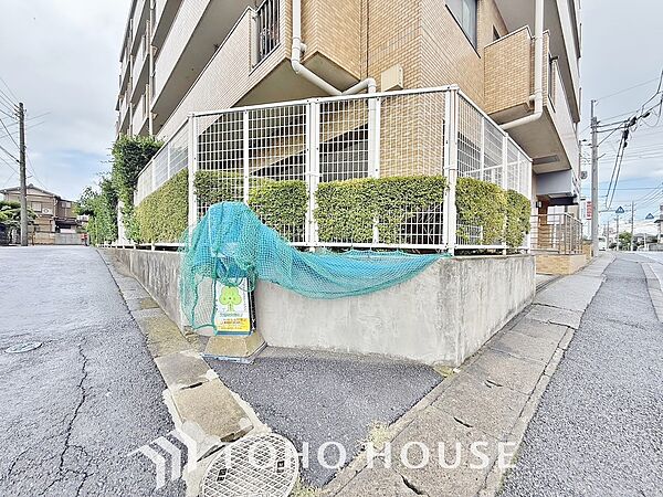 敷地内にある為、ごみ出しが短時間で済みます。