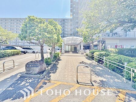 ここに住まわれる人にだけに許された専用のエントランス。ゆったりとした休息と癒しを提供してくれます。