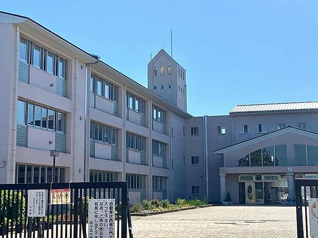 松ケ丘小学校 まで約231m