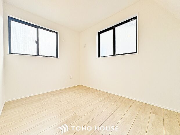 心と体をゆったりと安らげる主寝室。寝室のゆとりが大きい分だけ、暮らしの安らぎは深まります。