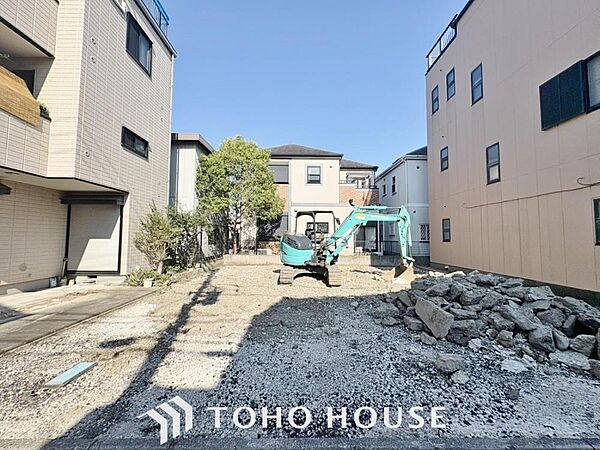 「心行くままに」帰宅途中にショッピングやカフェを楽しんだり、利便性の良いこの地の生活は人々を魅了します。季節の流れを感じ、ゆったりとした一時を。時間の流れを取戻し、休日はスローライフを。