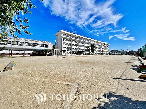 寒風台小学校 まで約610m
