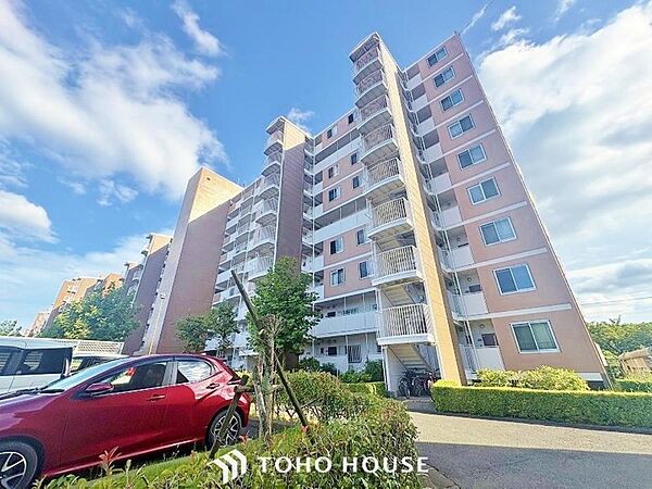 お客様の求める本当の“住み心地とは何なのか。そのための一手間一工夫を惜しみません。街並みや周辺の環境に呼応しながら、美しく、そして毎日の暮らし。