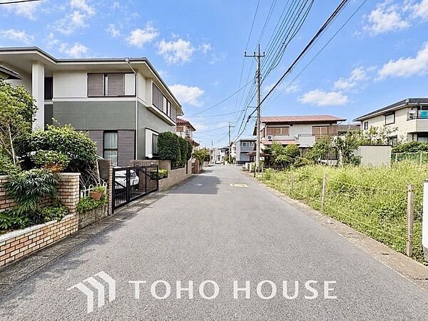 物件の陽当りや通風、近隣・周辺環境や街並みなど、資料には掲載していない情報が現地にはたくさんあります。是非一度、現地をご確認ください。