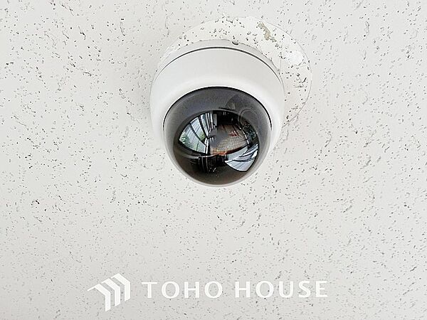 防犯カメラを設置するだけで犯罪抑止効果があり、レコーダー(録画機)を入れておけば録画映像が保存されるので、トラブル発生時に状況検証ができます。