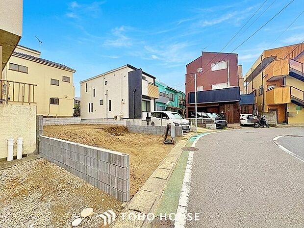 子供部屋はどこにしよう?自分の部屋に何を置こう?未来を思い描きながら、家の完成が待ち遠しくなりますね。些細な事でも何でも質問して下さい。安心してお住まいが購入出来るようサポート致します。