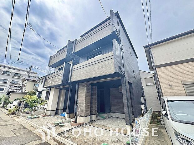 忙しく過ぎゆく日常を置き去るほど、ゆったりした時間が流れる住環境。「快適」は「家」と「街」と「環境」が調和した時に訪れるだと改めて感じさせてくれます。
