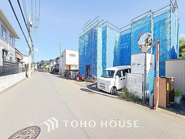 帰宅途中にショッピングやカフェを楽しんだり、利便性の良いこの地の生活は人々を魅了します。季節の流れを感じ、ゆったりとした一時を。時間の流れを取戻し、休日はスローライフを。