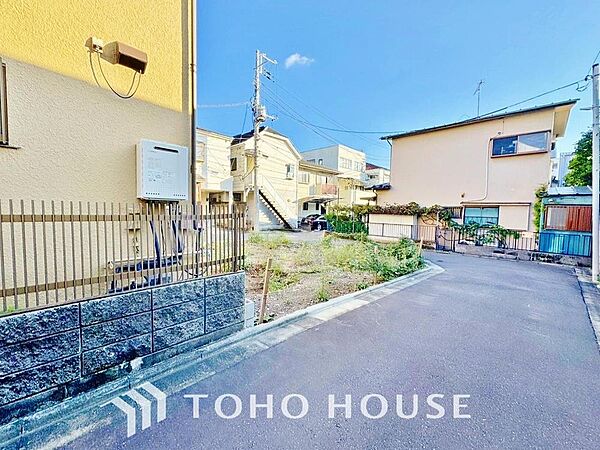 お客様の求める本当の“住み心地とは何なのか。そのための一手間一工夫を惜しみません。街並みや周辺の環境に呼応しながら、美しく、そして毎日の暮らし。