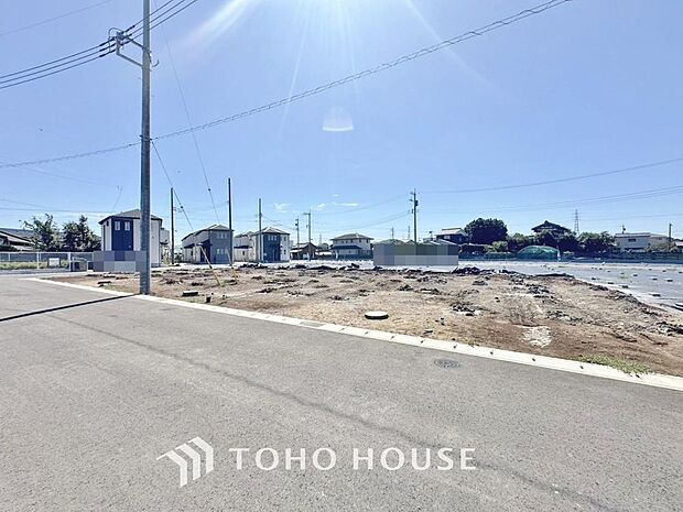 四季折々の変化を楽しめる心地よい場所。時間の経過と共に味わいが出る素敵な空間へ。