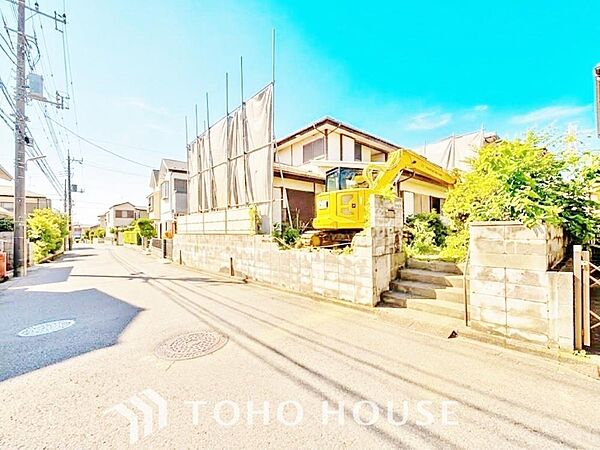 整然とした空間演出、四季折々の変化が奏でる鼓動を楽しんで下さい。(※古家有更地渡し)