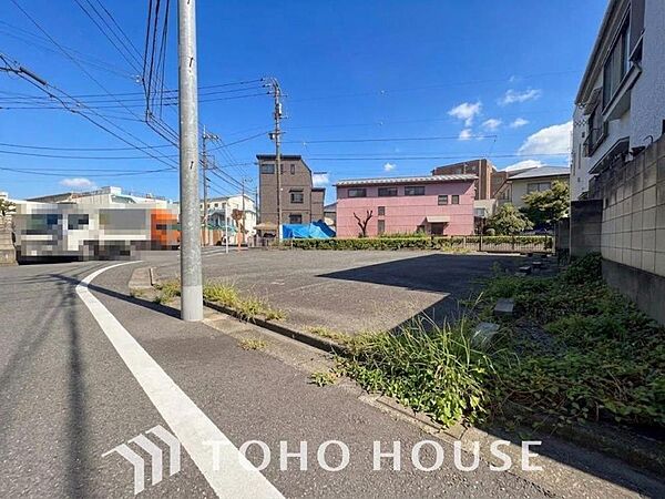 忙しく過ぎゆく日常を置き去るほど、ゆったりした時間が流れる環境です。『快適』は「家」と「街」と「環境」が調和した時に訪れるのだと改めて感じさせてくれます。