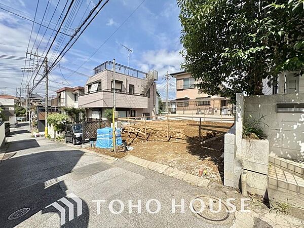物件の陽当りや通風・仕様設備やお部屋の大きさの比較、近隣・周辺環境や街並みなど、資料には掲載していない情報が現地にはたくさんあります。是非一度、現地をご確認ください。