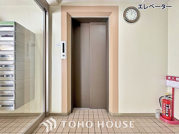 重い荷物などがあるときや、お子様をベビーカーで運ぶときなどに大変便利です。足腰の悪い方には欲しい設備です。