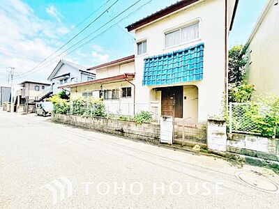 外観:忙しく過ぎゆく日常を置き去るほど、ゆったりした時間が流れる環境です。「快適」は「家」と「街」と「環境」が調和した時に訪れるのだと改めて感じさせてくれます。(※解体後更地渡し) 外観:忙しく過ぎゆく日常を置き去るほど、ゆったりした時間が流れる環境です。「快適」は「家」と「街」と「環境」が調和した時に訪れるのだと改めて感じさせてくれます。(※解体後更地渡し)