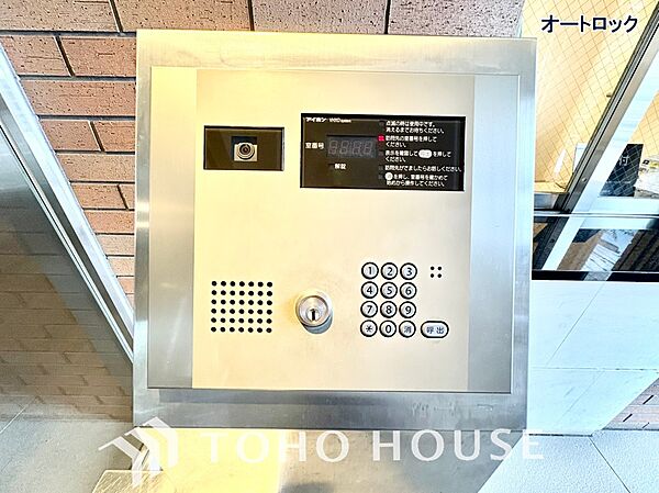 インターホンを設置。家事導線を考慮した個所に設置し、防犯性と利便性に優れ快適と安らぎを合わせた優しい設計。