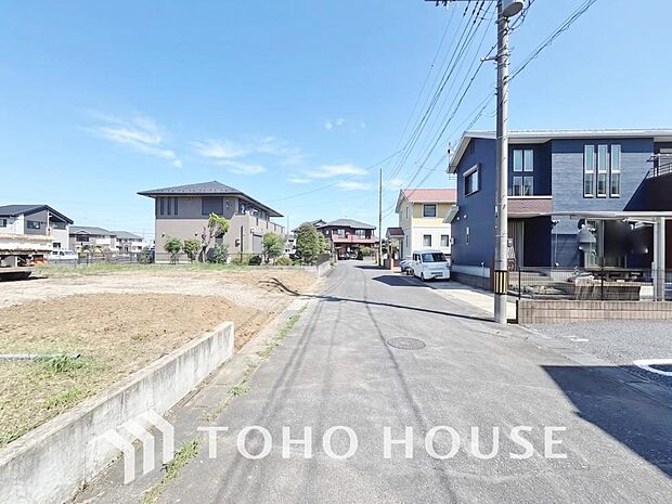 忙しく過ぎゆく日常を置き去るほど、ゆったりした時間が流れる環境です。『快適』は「家」と「街」と「環境」が調和した時に訪れるのだと改めて感じさせてくれます。