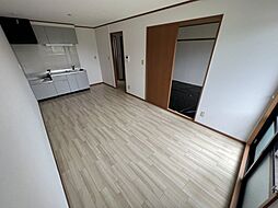 ヴィラ・レグルス 105 1階2LDKのリビング/ダイニング