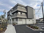 小野駅より徒歩13分 築5年4ヶ月 3階建の賃貸物件