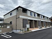 西脇市駅より徒歩4分 築3年10ヶ月 2階建の賃貸物件