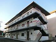 手柄山平和公園駅より徒歩14分 築52年5ヶ月 3階建の賃貸物件