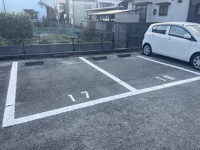 6 / 8