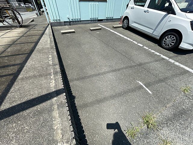 6 / 10
