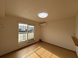 ウッドパストラルIII 201 2階1LDKのリビング/ダイニング