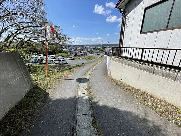 現地(2025年9月)撮影◎建築条件無し◎詳細は、ハウスドゥ  八戸市庁前までお気軽にお問い合わせくださいませ♪