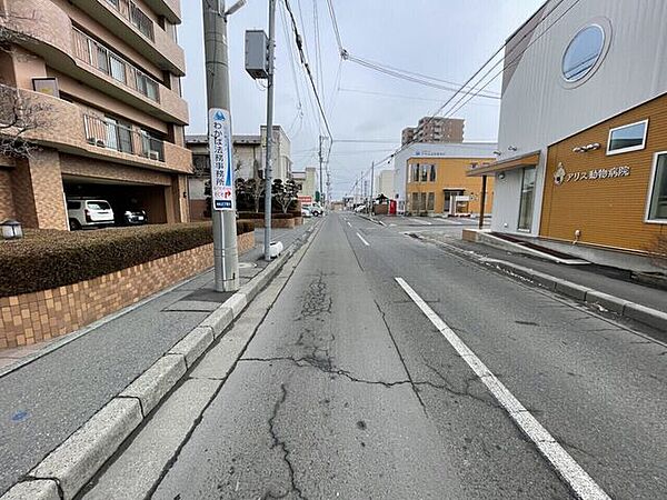 apartment 青森県八戸市内丸３丁目
地図を見る