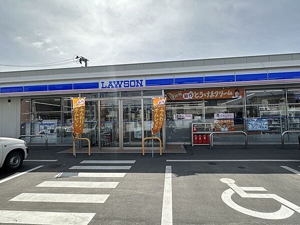 apartment 青森県八戸市内丸３丁目
地図を見る
