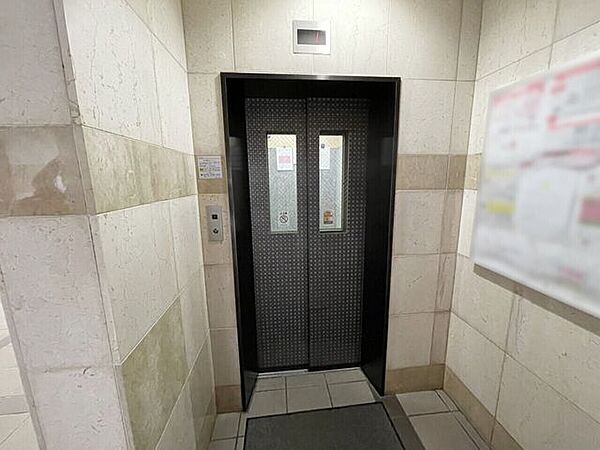 apartment 青森県八戸市内丸３丁目
地図を見る