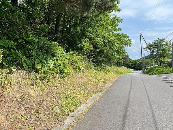 現地（2023年5月）撮影◎建築条件無し◎ 詳細は、ハウスドゥ八戸市庁前までお気軽にお問い合わせください♪