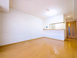 ベルアーバニティ樟葉 207 2SLDKのリビング/ダイニング