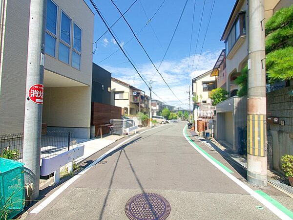 生活利便施設が近く、子育てや通勤にも安心の環境。