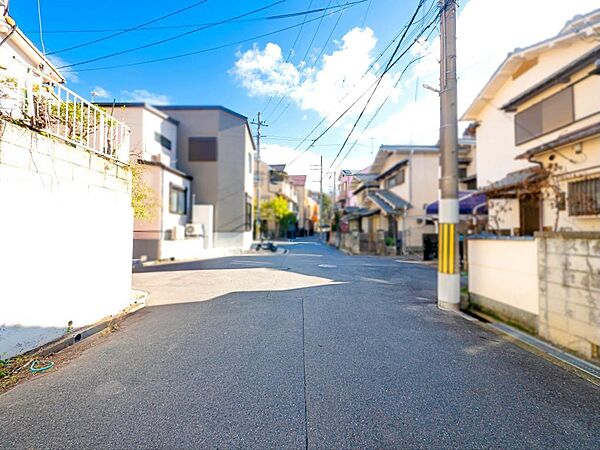◇前面6mで車の出し入れも安心です。◇見通しが良く、開放感があります。