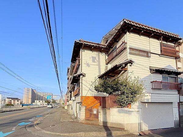 ◆約44.22mi（約13.3）の角地で、日たり・通風良好