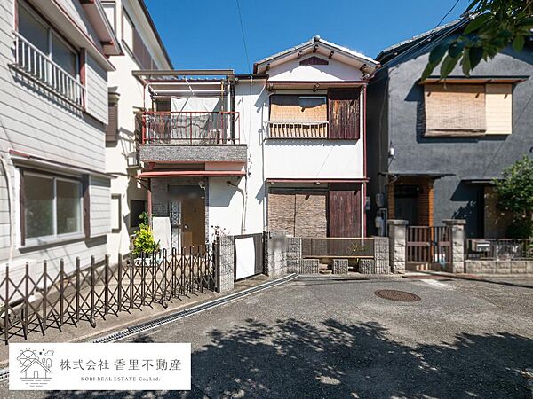 ◇春日小学校まで徒歩約5～6分！お子様の通学にも嬉しい立地です。◇東香里中学校まで徒歩約10～12分！小・中学校ともに徒歩圏内で、子育て世帯にもおすすめです♪