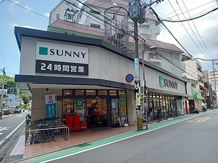 サニー警固店まで徒歩5分（約340ｍ）