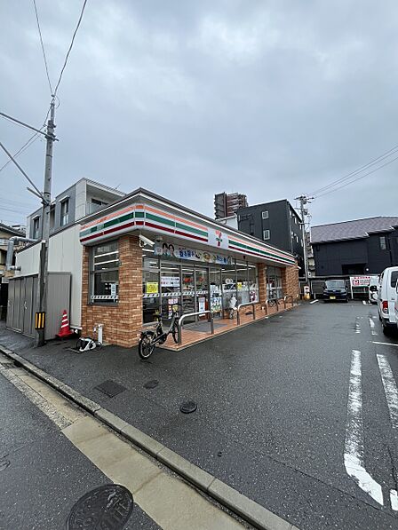 セブンイレブン福岡桜坂一丁目店まで徒歩5分（約320ｍ）