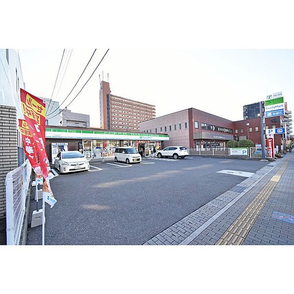 画像18:コンビニ「ファミリーマート平針駅前店まで750ｍ」