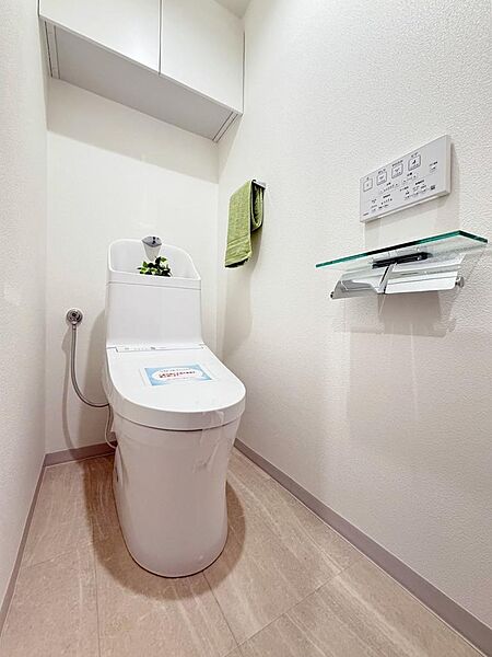 清潔感のあるトイレは新規交換済み！