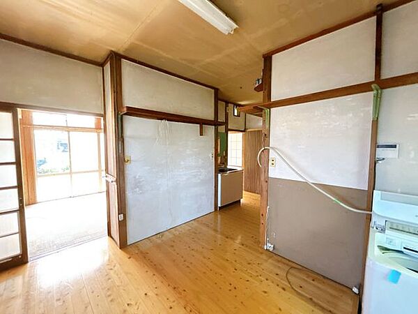 【リフォーム中】広々したリビングを確保するため、間取り変更を行います。随時内覧可能のため、ぜひ現地にてご確認ください。