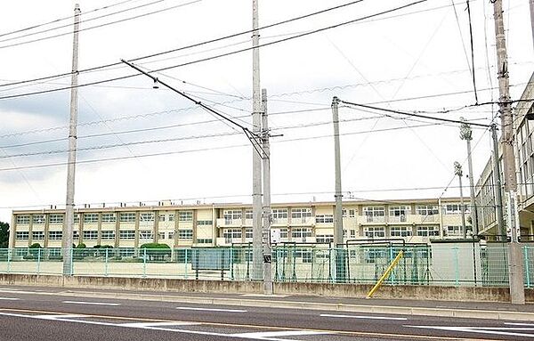【周辺環境/中学校】前橋市立南橘中学校まで1100ｍ（徒歩16分）。