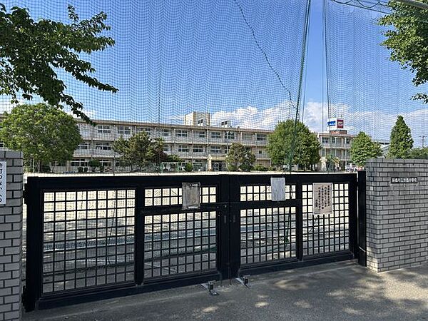 【周辺環境/小学校】前橋市立敷島小学校まで700ｍ（徒歩9分）