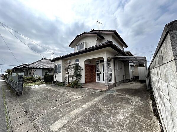 【リフォーム中】駐車場は土間をカットし、砕石を敷き込みます。2台駐車可能です。