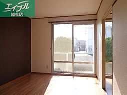 水島臨海鉄道 西富井駅 徒歩4分の賃貸アパート 1階2DKのリビング/ダイニング