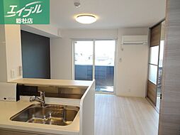 水島臨海鉄道 西富井駅 徒歩12分の賃貸アパート 3階2LDKのリビング/ダイニング