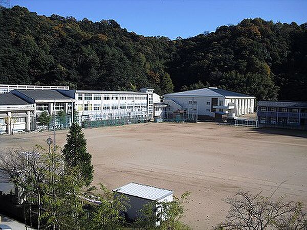 画像18:香美町立香住第一中学校（2382m）